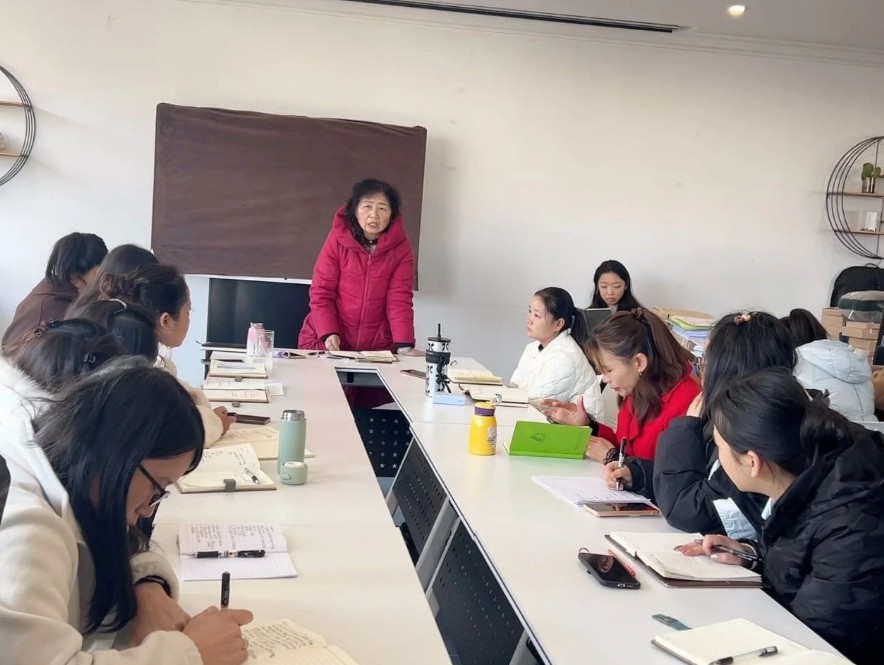 海泰财务 | 2025新年第一个业务培训会