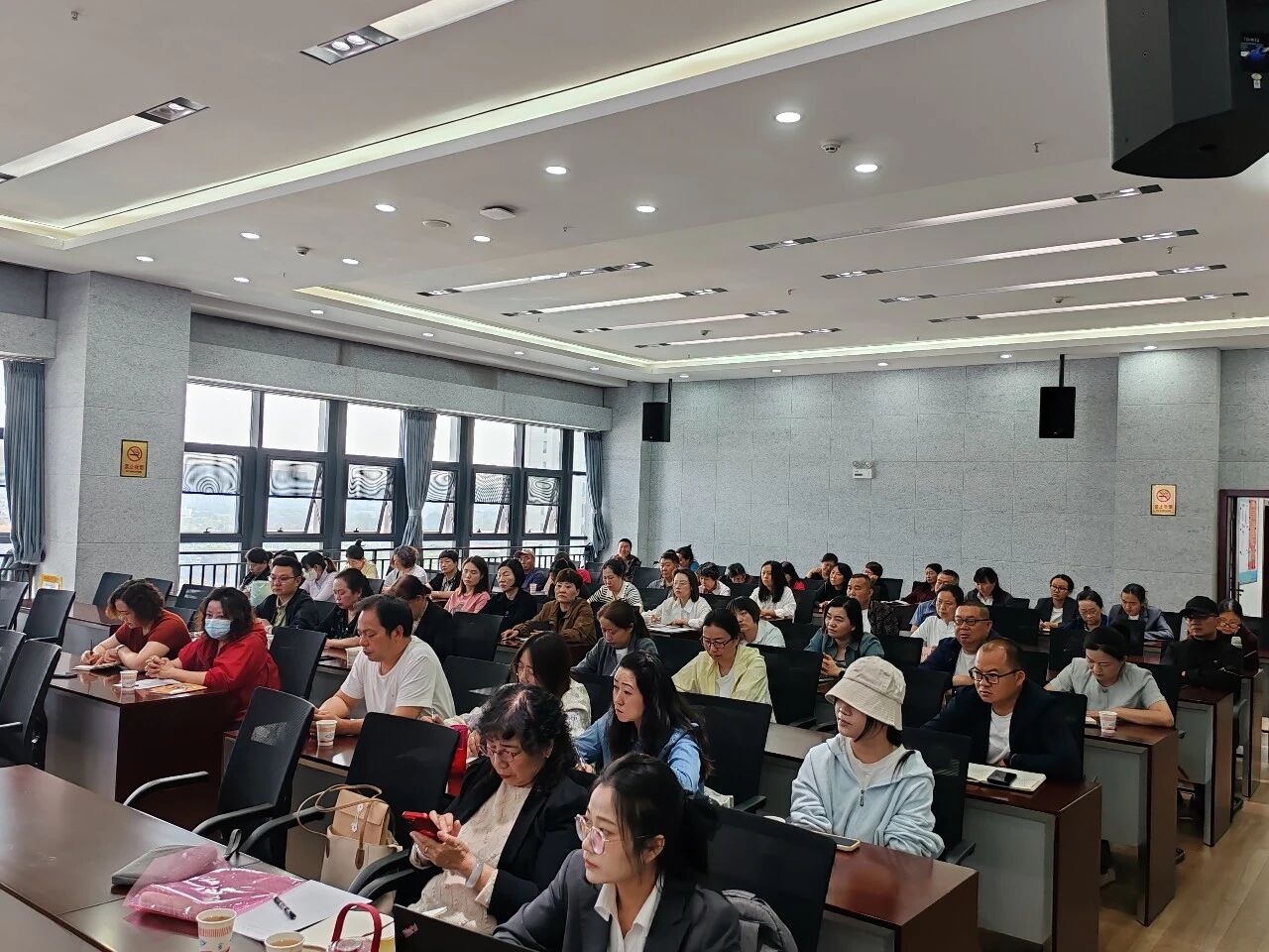 海泰财务专业团队助力六甲、关上街道农村集体资产清查工作
